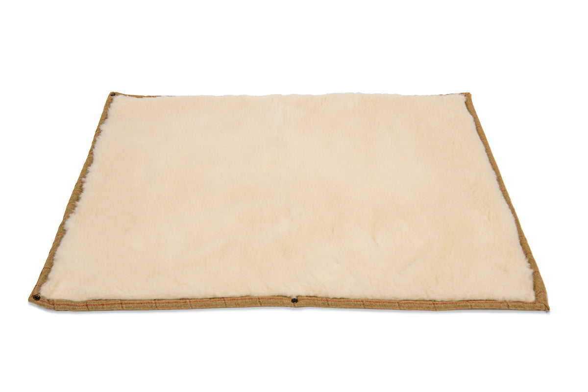 Tweed Dog Roll Mat